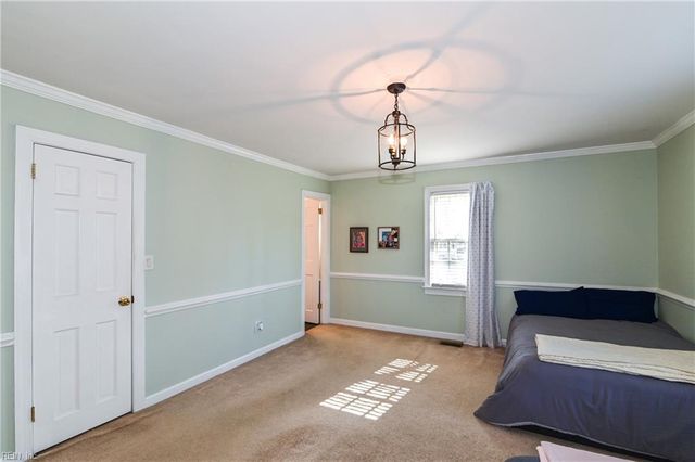 51 Hertzler RD, Newport News, VA 23602