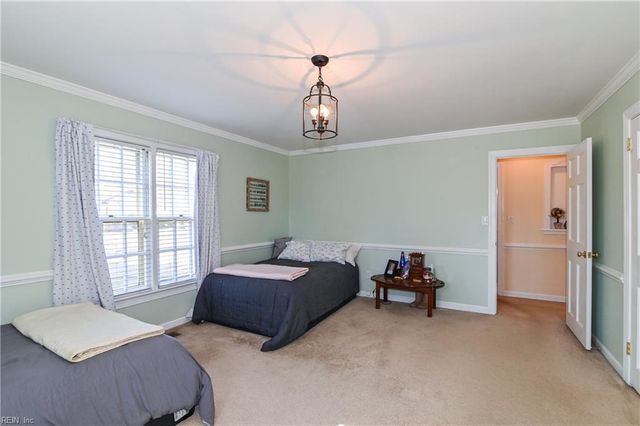 51 Hertzler RD, Newport News, VA 23602