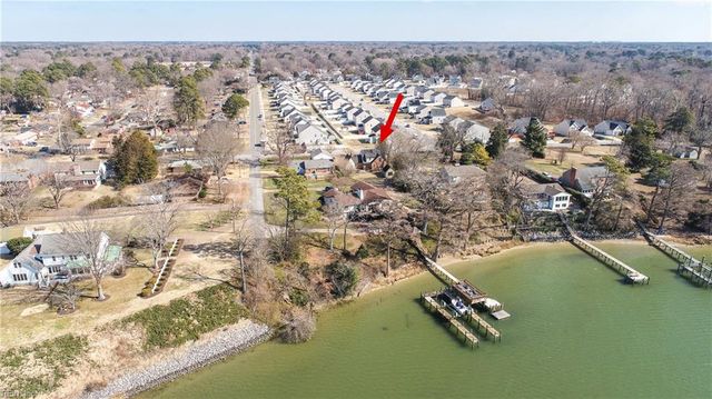 51 Hertzler RD, Newport News, VA 23602