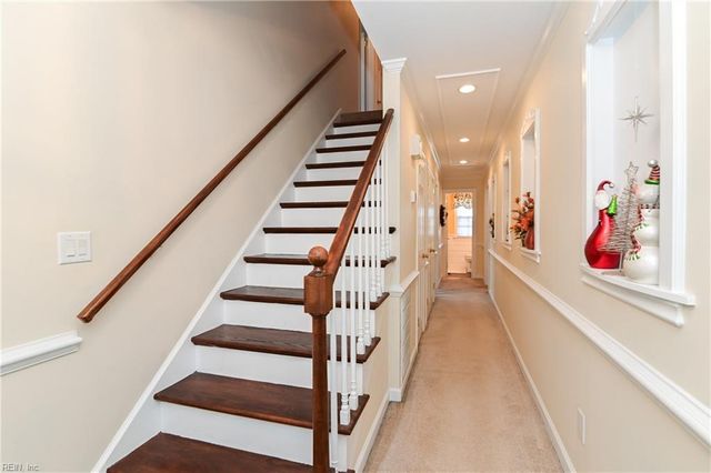 51 Hertzler RD, Newport News, VA 23602