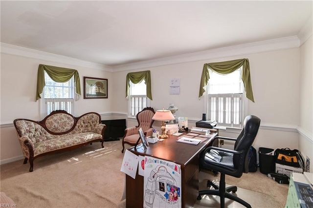 51 Hertzler RD, Newport News, VA 23602