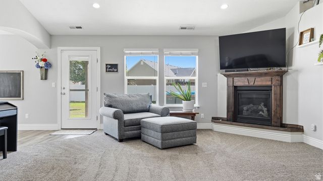 2831 W 2325 N, Plain City, UT 84404