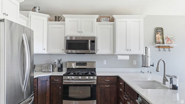 2831 W 2325 N, Plain City, UT 84404