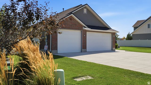 2831 W 2325 N, Plain City, UT 84404