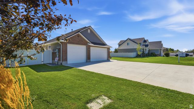 2831 W 2325 N, Plain City, UT 84404