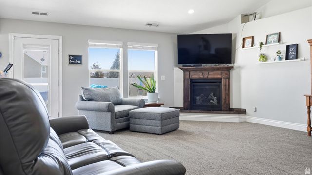 2831 W 2325 N, Plain City, UT 84404
