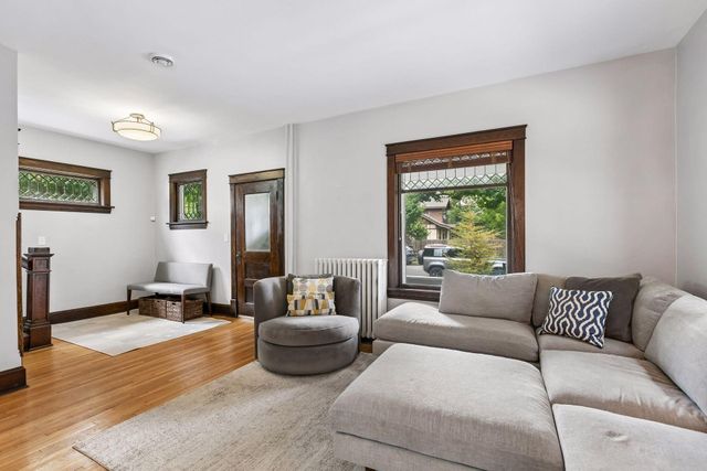 15 W 48th Street, Minneapolis, MN 55419