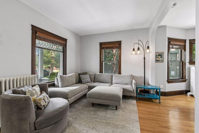 15 W 48th Street, Minneapolis, MN 55419