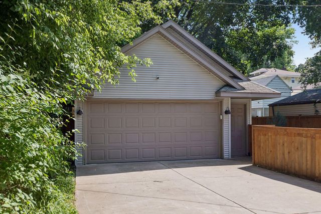 15 W 48th Street, Minneapolis, MN 55419