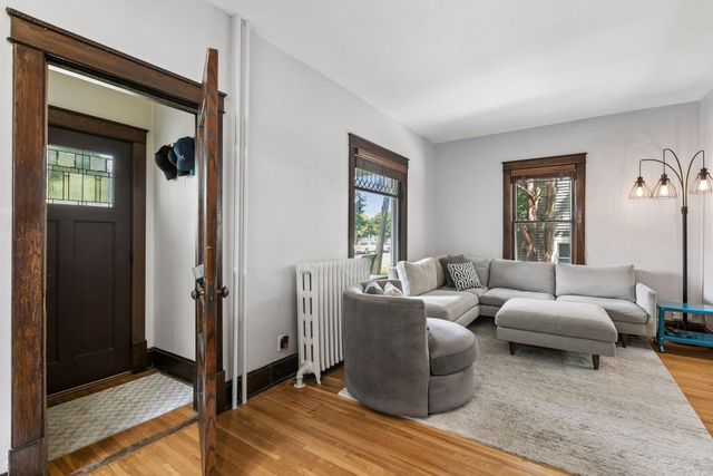 15 W 48th Street, Minneapolis, MN 55419