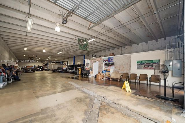 8230 NW 56th Street, Doral, FL 33166