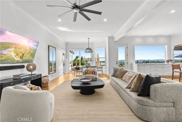 25712 Highplains Terrace, Laguna Hills, CA 92653