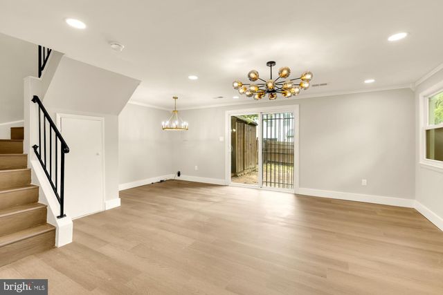 1000 FAIRFORD WAY, Capitol Heights, MD 20743