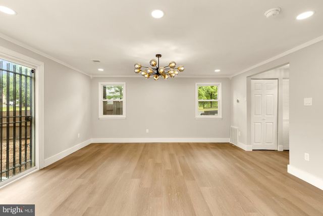 1000 FAIRFORD WAY, Capitol Heights, MD 20743