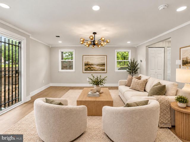 1000 FAIRFORD WAY, Capitol Heights, MD 20743