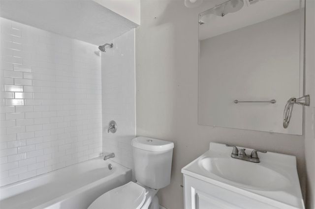 821 Ronald Street, White Settlement, TX 76108