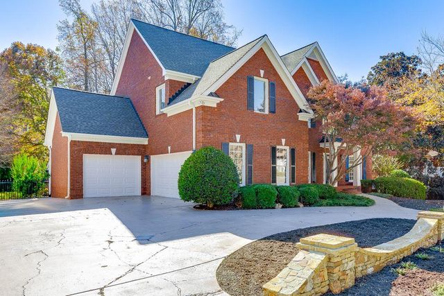 2747 PATHVIEW Drive, Dacula, GA 30019