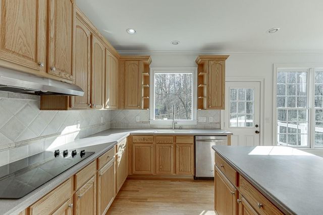 2747 PATHVIEW Drive, Dacula, GA 30019