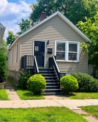 8041 S Woodlawn Avenue, Chicago, IL 60619
