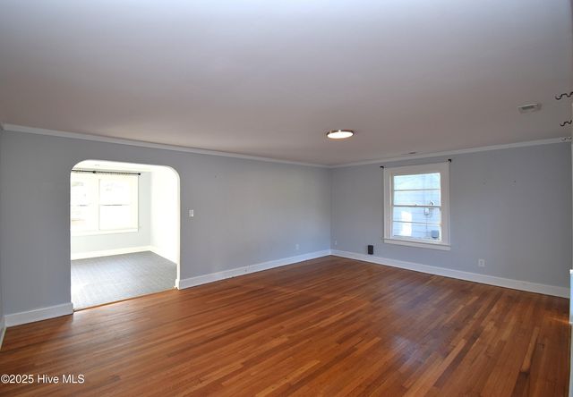 409 E 10th Street, Washington, NC 27889