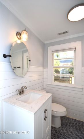 409 E 10th Street, Washington, NC 27889