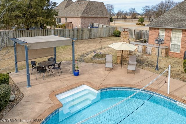 5804 Valley View Drive, Fort Smith, AR 72916