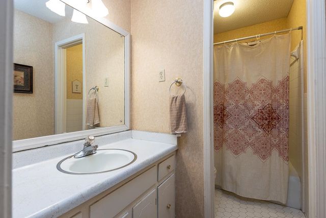 5609 FIELDCREST DR, Bartlett, TN 38134