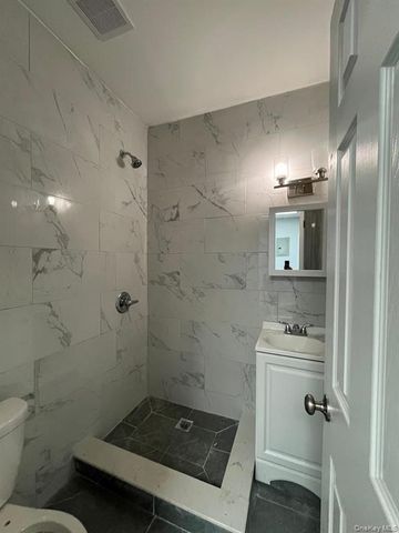21813 Jamaica Avenue, Queens Village, NY 11428