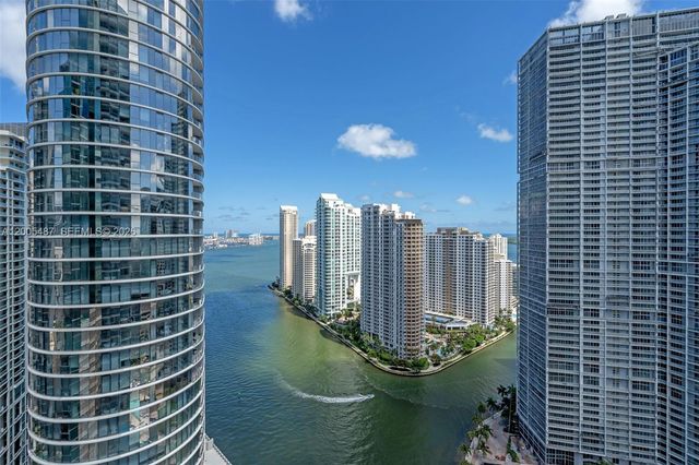 200 Biscayne Boulevard Way 3407, Miami, FL 33131