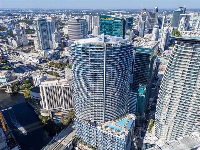 200 Biscayne Boulevard Way 3407, Miami, FL 33131