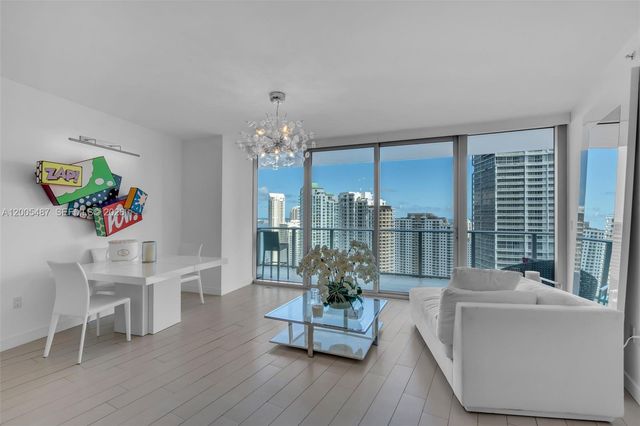 200 Biscayne Boulevard Way 3407, Miami, FL 33131