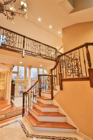 29 Country Club View, Edwardsville, IL 62025