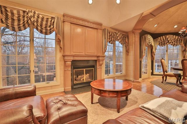 29 Country Club View, Edwardsville, IL 62025