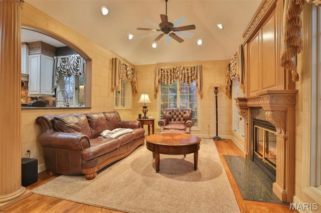 29 Country Club View, Edwardsville, IL 62025