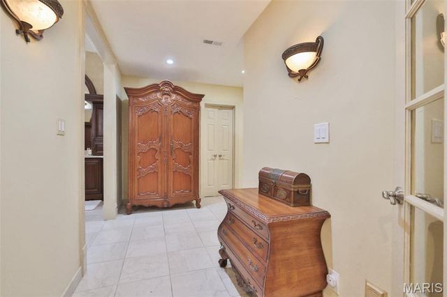 29 Country Club View, Edwardsville, IL 62025