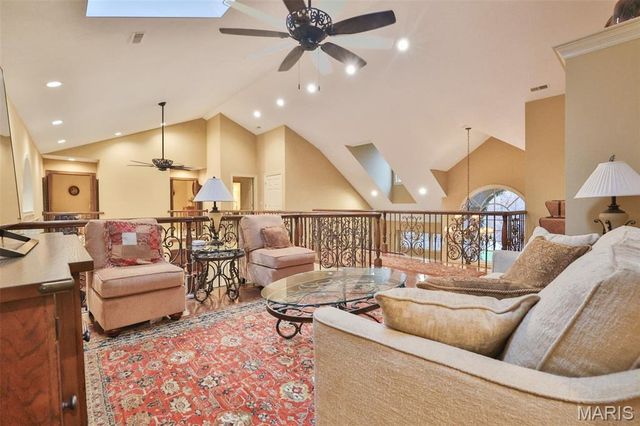 29 Country Club View, Edwardsville, IL 62025