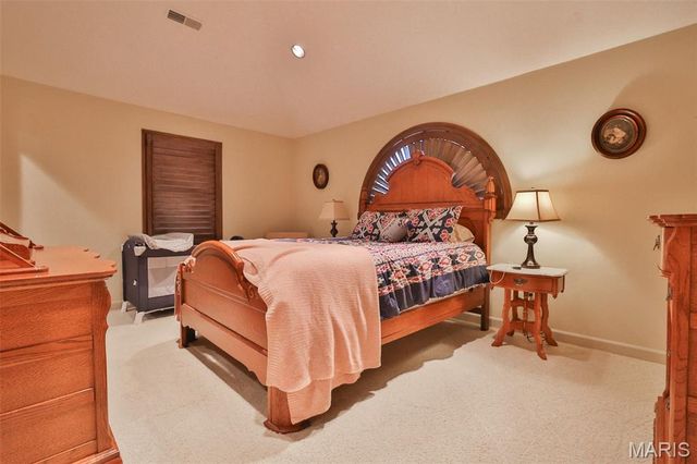 29 Country Club View, Edwardsville, IL 62025