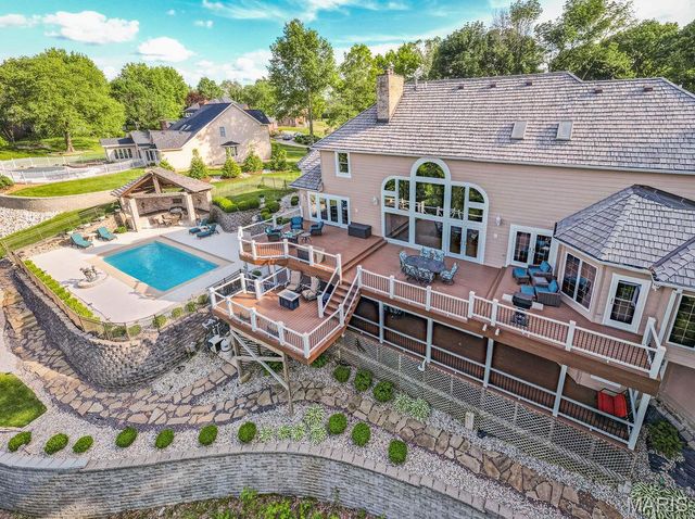 29 Country Club View, Edwardsville, IL 62025