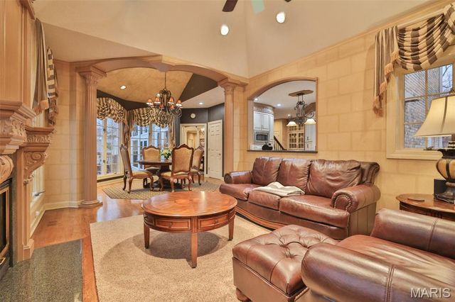 29 Country Club View, Edwardsville, IL 62025