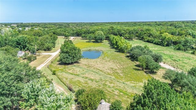 2411 Fm 1564 W, Caddo Mills, TX 75135