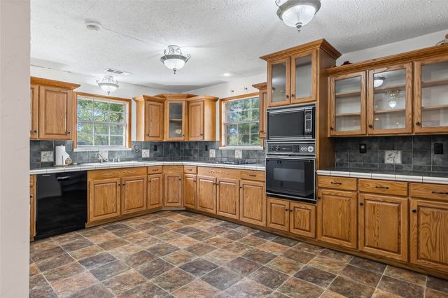 2411 Fm 1564 W, Caddo Mills, TX 75135