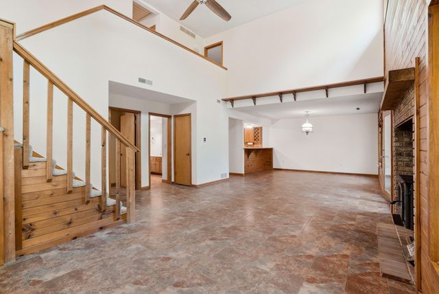3835 N MEYERSON DR, Columbia, MO 65202