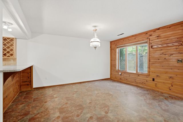 3835 N MEYERSON DR, Columbia, MO 65202