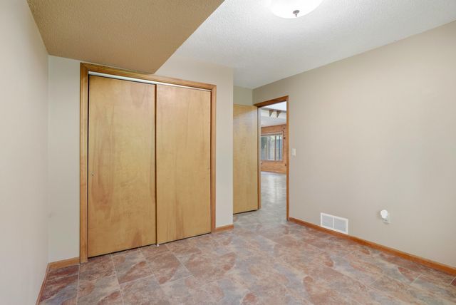3835 N MEYERSON DR, Columbia, MO 65202