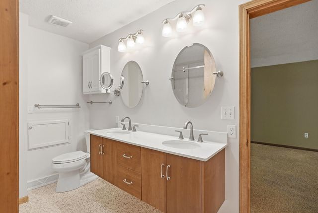 3835 N MEYERSON DR, Columbia, MO 65202