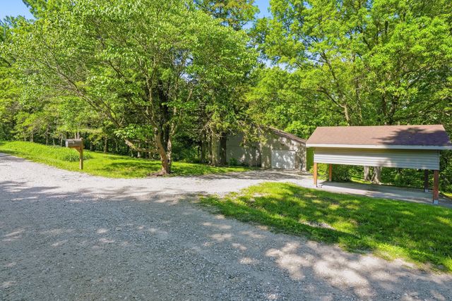 3835 N MEYERSON DR, Columbia, MO 65202