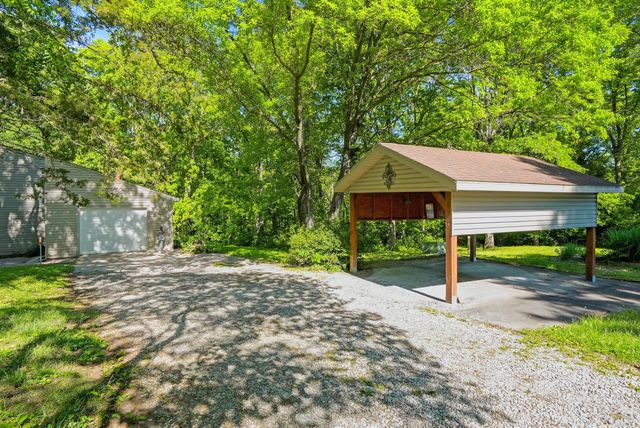 3835 N MEYERSON DR, Columbia, MO 65202