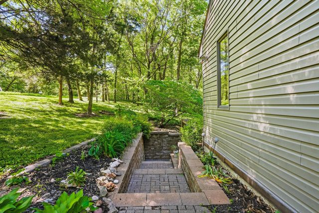 3835 N MEYERSON DR, Columbia, MO 65202