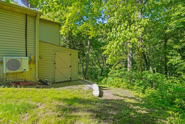 3835 N MEYERSON DR, Columbia, MO 65202