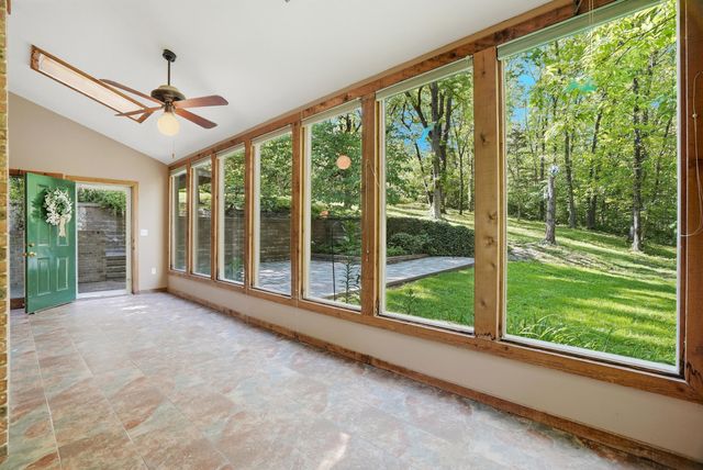 3835 N MEYERSON DR, Columbia, MO 65202